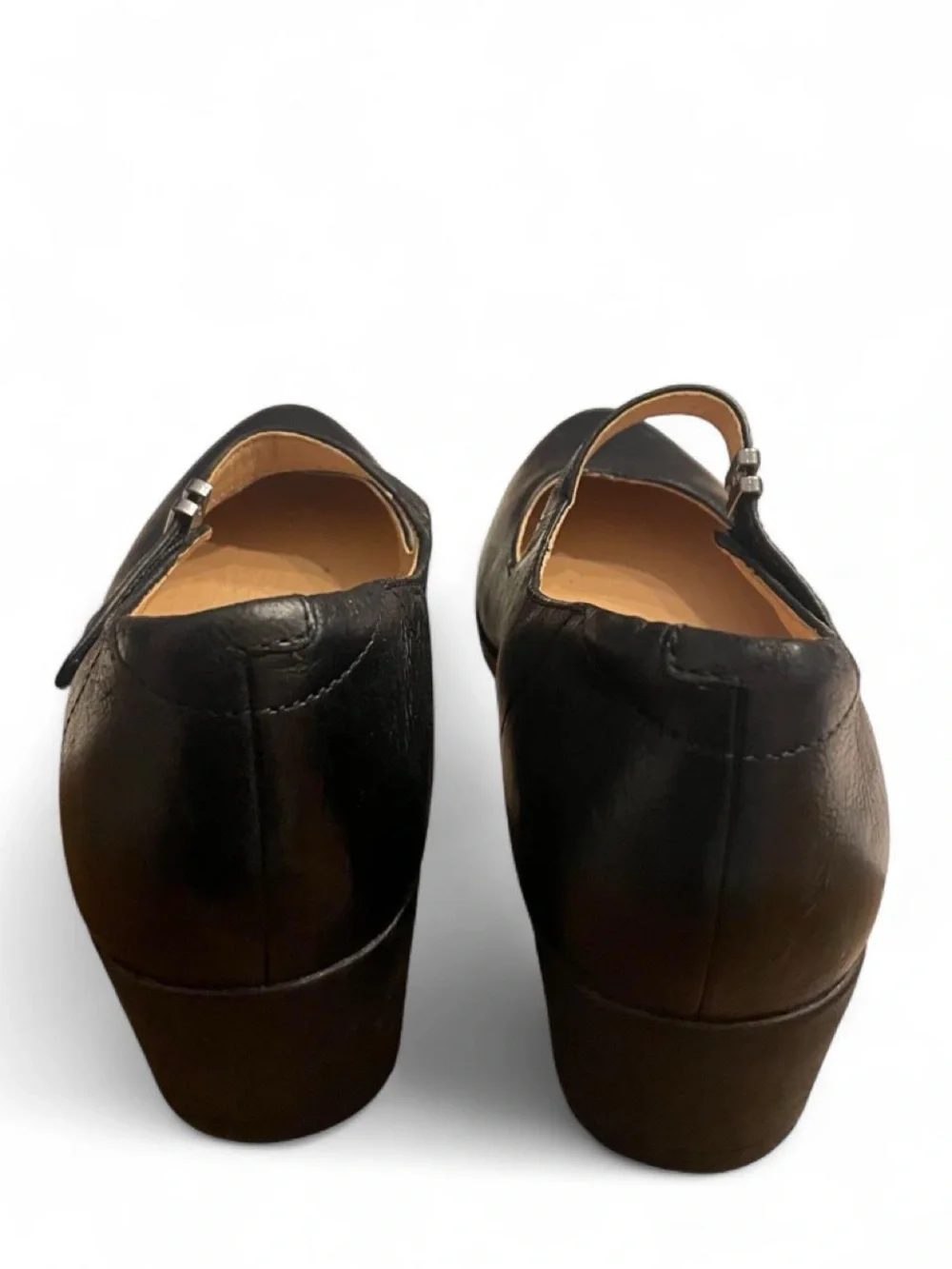 Dansko black leather Mary Jane shoes with a 1.5